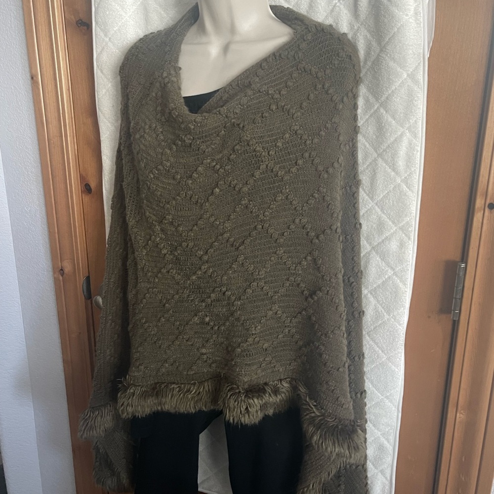 Sweater Cape, soft Brown